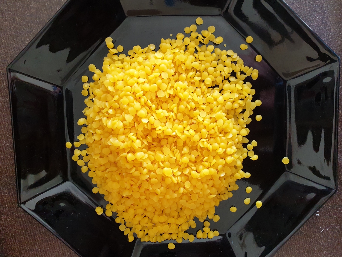 keuken Krachtig Verklaring Gele bijenwas pastilles voor kaarsen – waterdicht maken – cosmetica –  wasdoeken – ed – W-O-L-F 's Bin